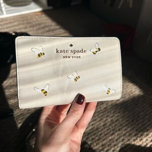 Kate spade bee wallet